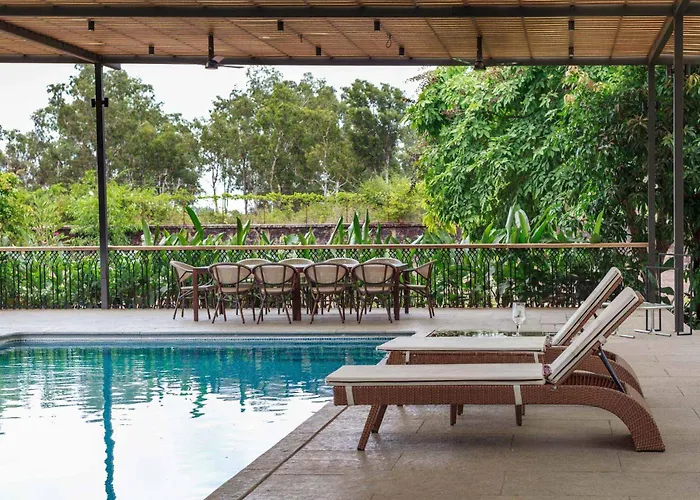 Stayvista'S Lumiere Villa With Rainshower Bliss Lonavala